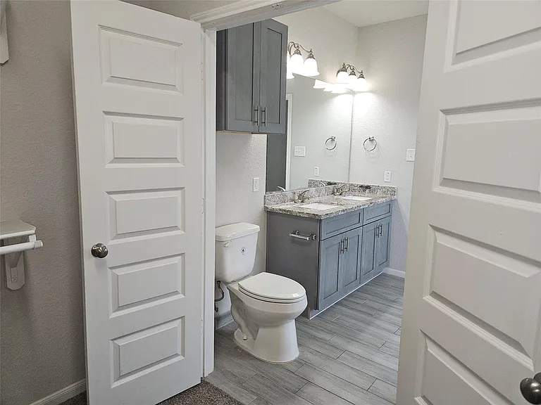 4801 Wenda St #B — Photo 11