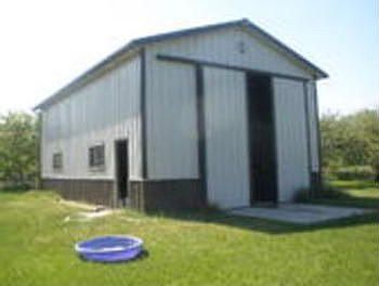 24x28 ft morton pole bldg, concrete floor and electric