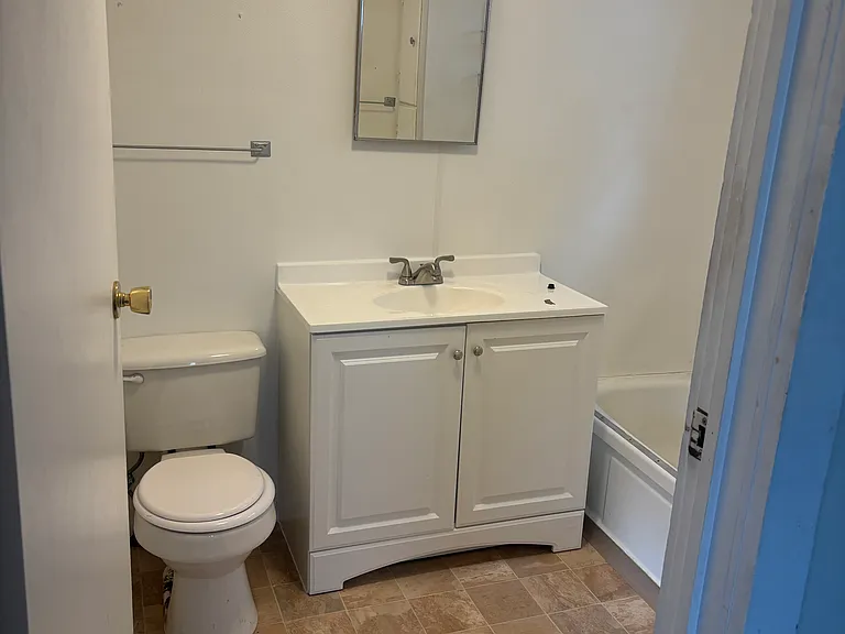 251 Main St #1 — Photo 2