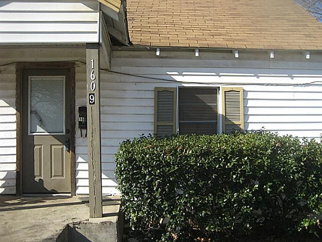 1st image of 1609 Byrne St