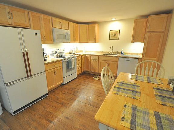 2nd image of 3 Camden St #0