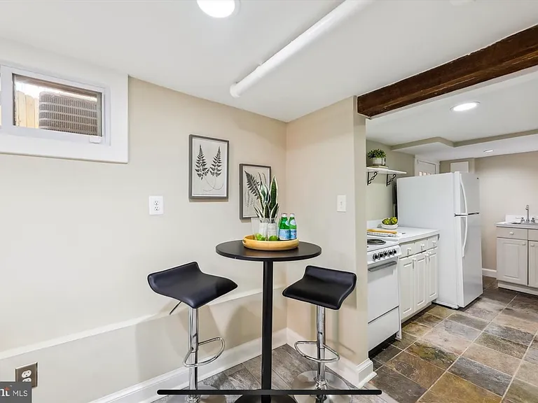 4451 Macarthur Blvd NW — Photo 43