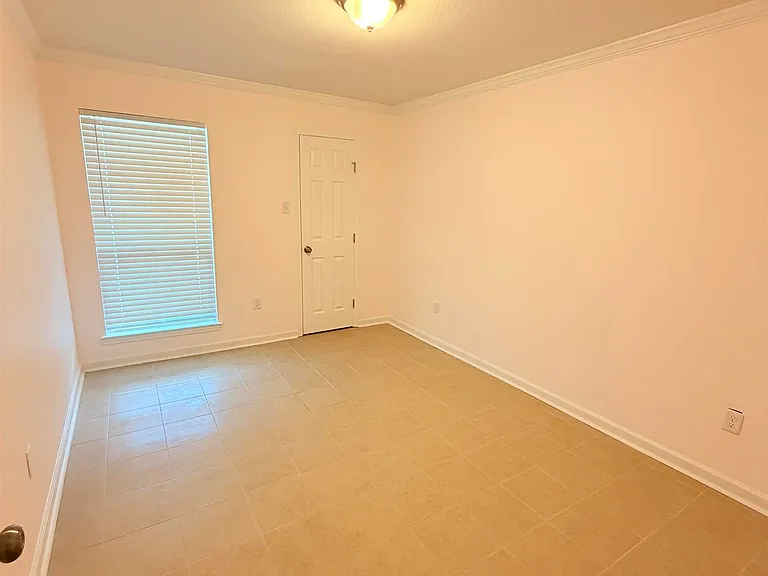 10050 El Scott Ave — Photo 11