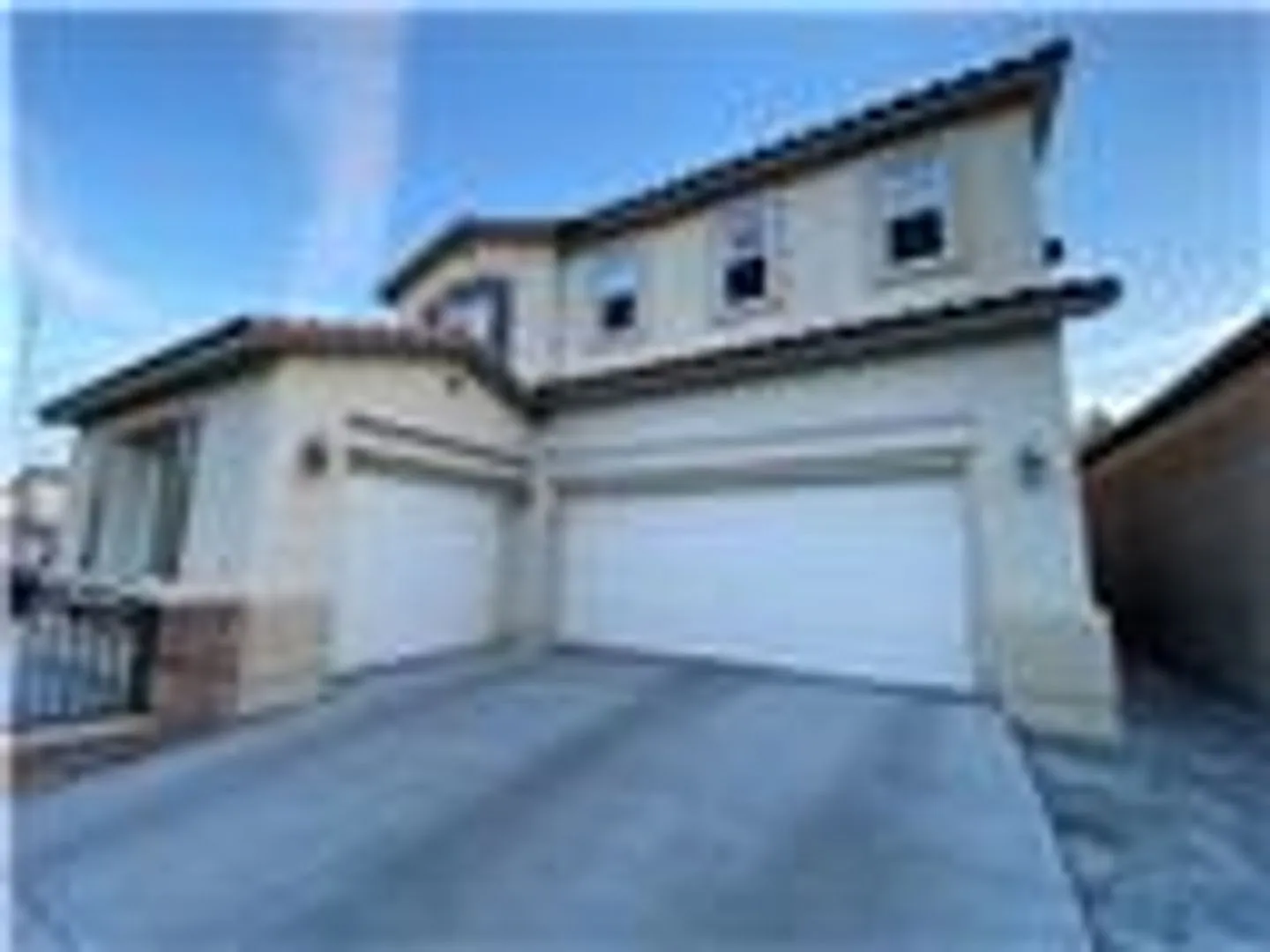 Beautiful 4 bedroom House in the Vista Verde Community in Centennial Hills — Photo 2