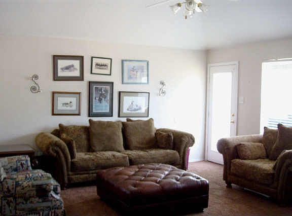 3rd image of 3201 Creekside Dr