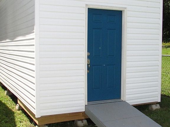 4th image of 20597 London Ln