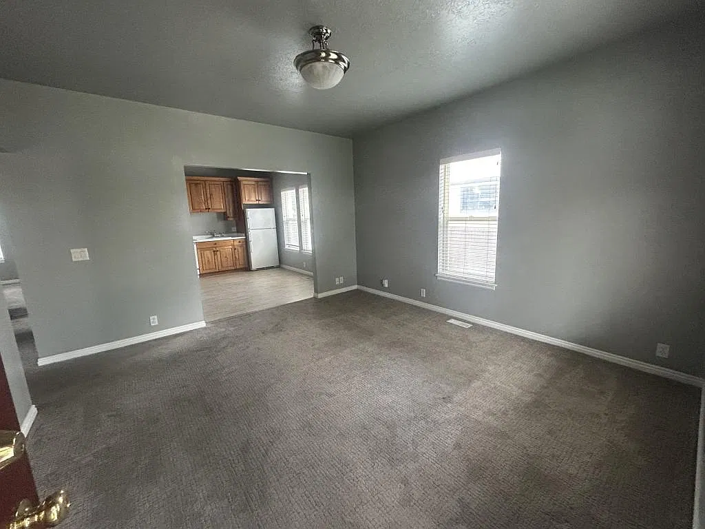 440 N 400 W #A — Photo 3