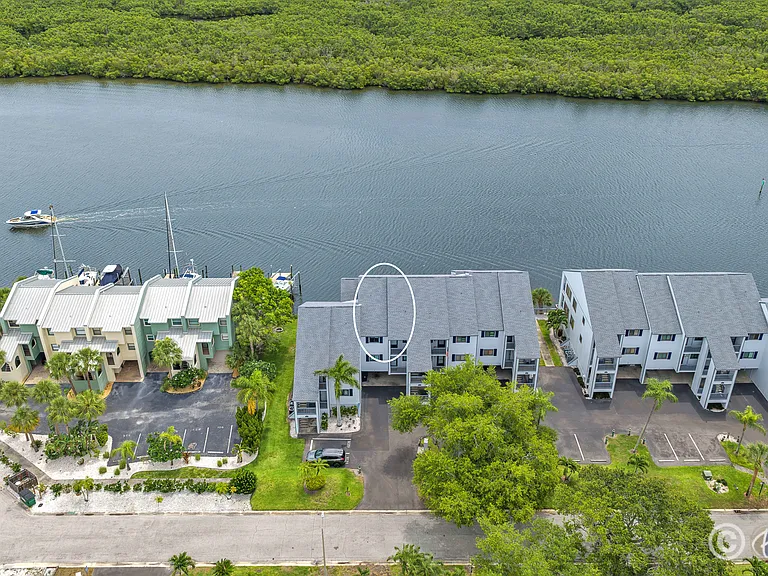 821 Bahia Del Sol Dr #B — Photo 35