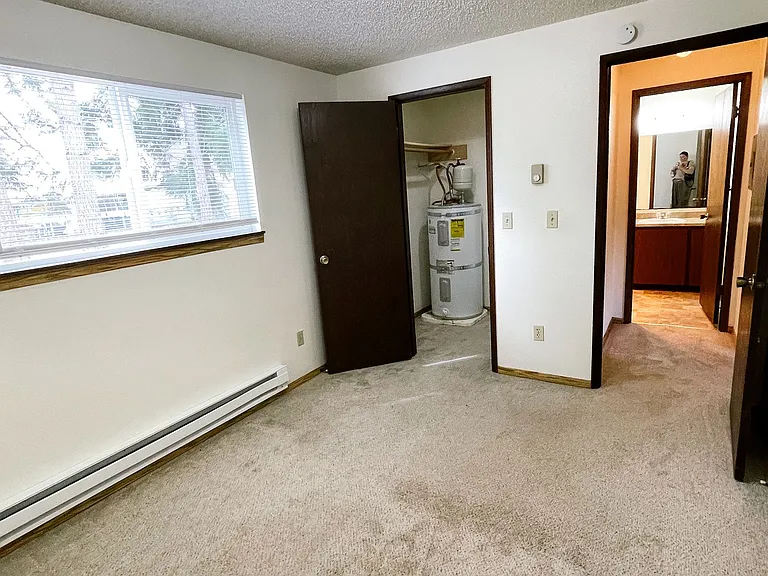 424 161st St S #1-10 — Photo 10