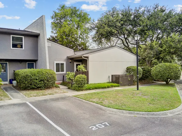 207 Ventura Pl, Mount Pleasant, SC 29464