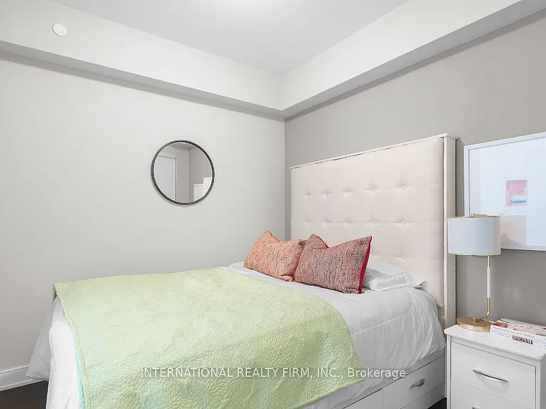 525 Adelaide St W #LPH35 — Photo 23