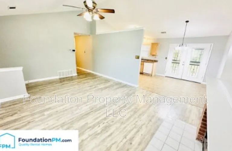 2663 Bay Pointe Cir W — Photo 5