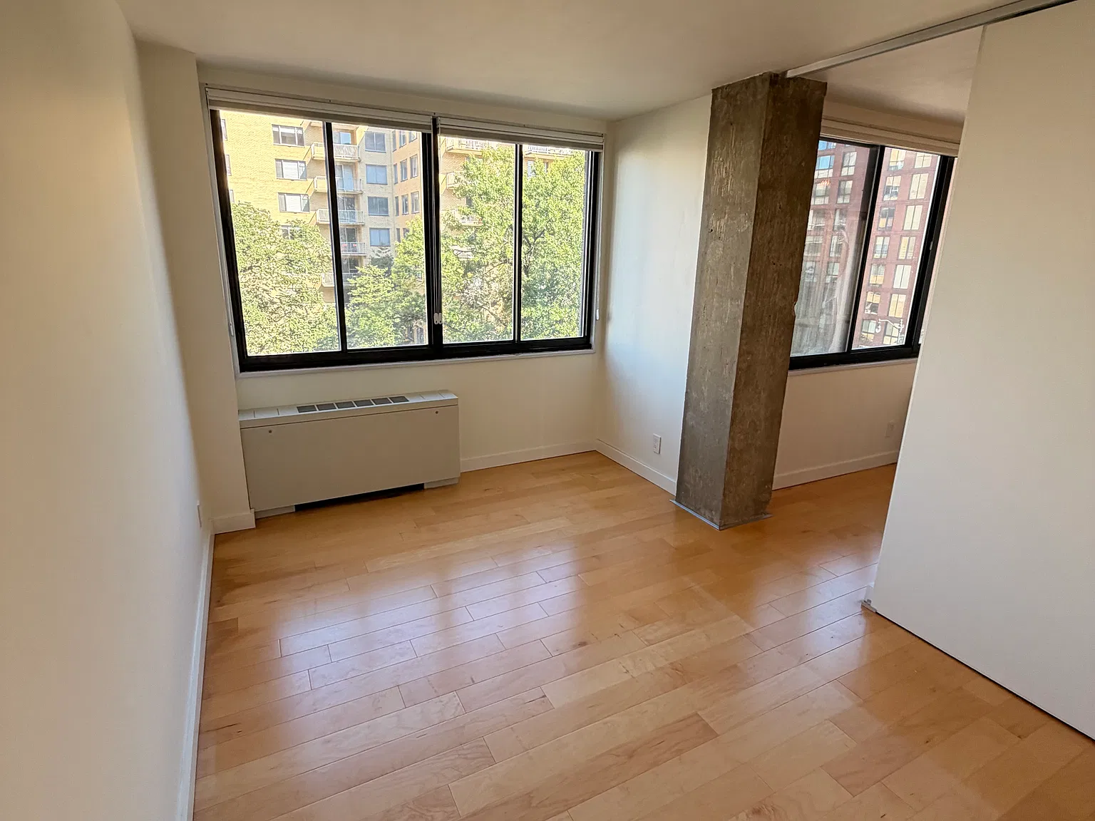 1 bed, 594 sqft, $2,850 — Photo 3