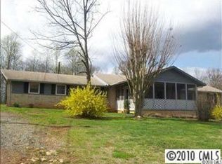515 Absher Rd, Bessemer City, NC 28016