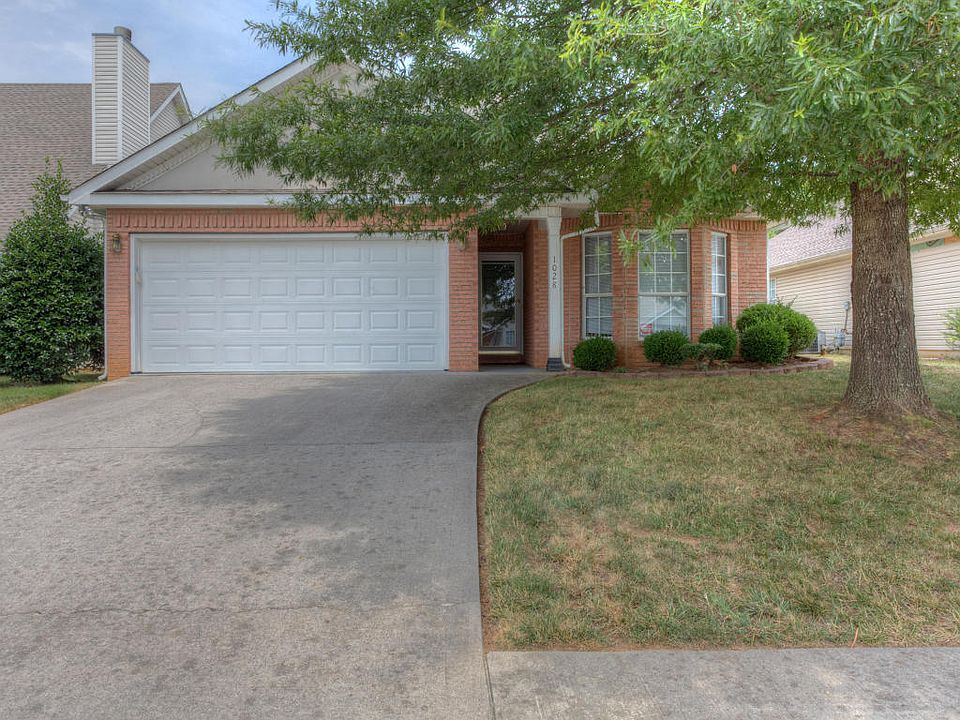 1st image of 1028 Antrim Way