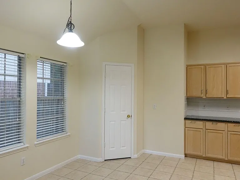 20735 Spring Rose Dr — Photo 6