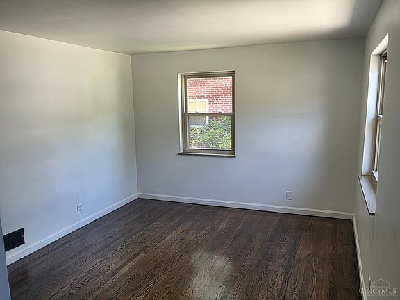 2nd image of 2347 Golf Dr