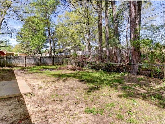 4th image of 1848 Walnut St