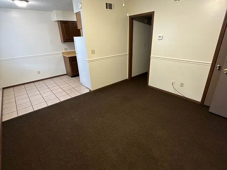 108 SE 4th St #Y1-Z-8 — Photo 3