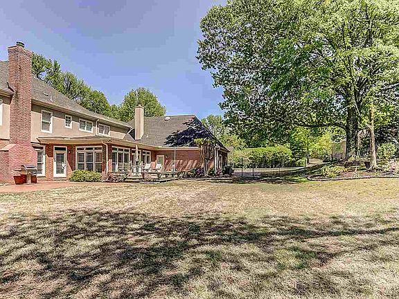 4th image of 1775 Chapel Creek Cv
