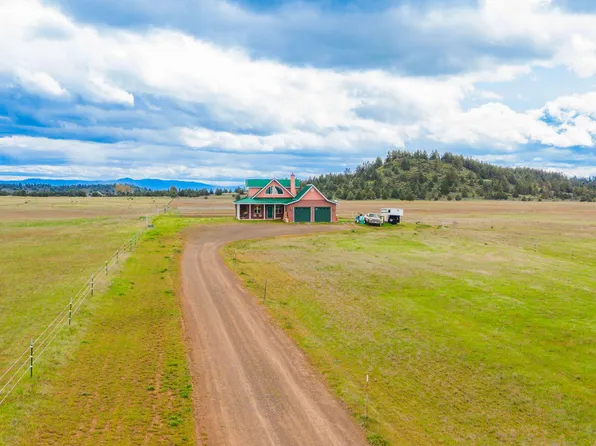1733 County Road 90, Lookout, CA 96054