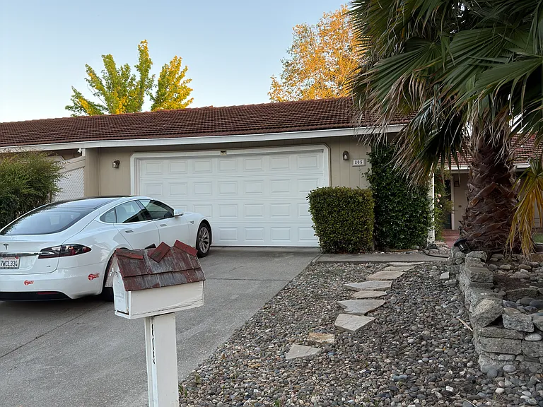 805 Caribbean Ct #1 — Photo 10