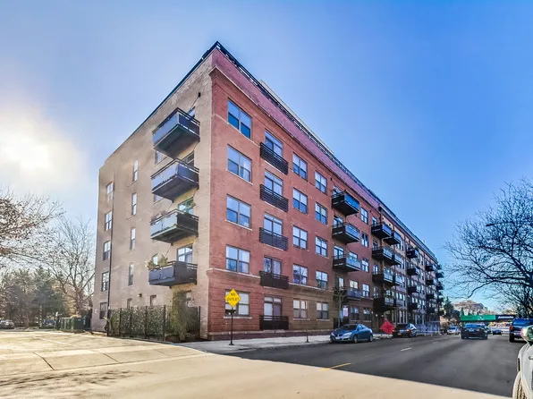 1735 W Diversey Pkwy APT 520, Chicago, IL 60614