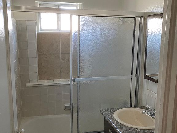 3rd image of 1111 S Rockford Ave APT 8