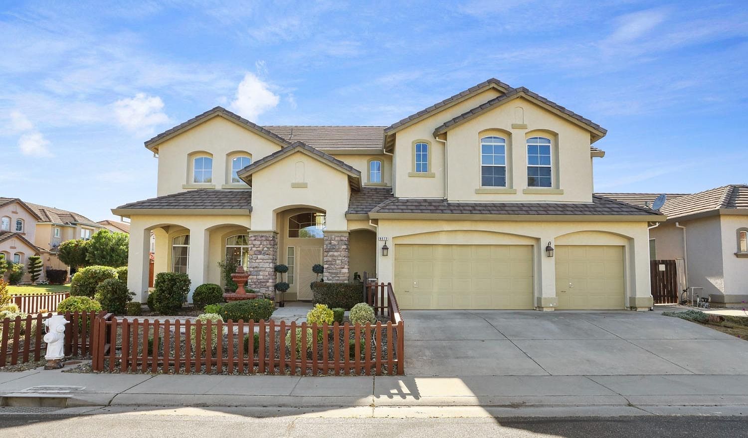9572 Crystal Water Way, Elk Grove, CA 95624 | Zillow