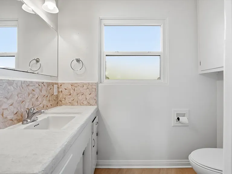 3875 Grandview Pl — Photo 9