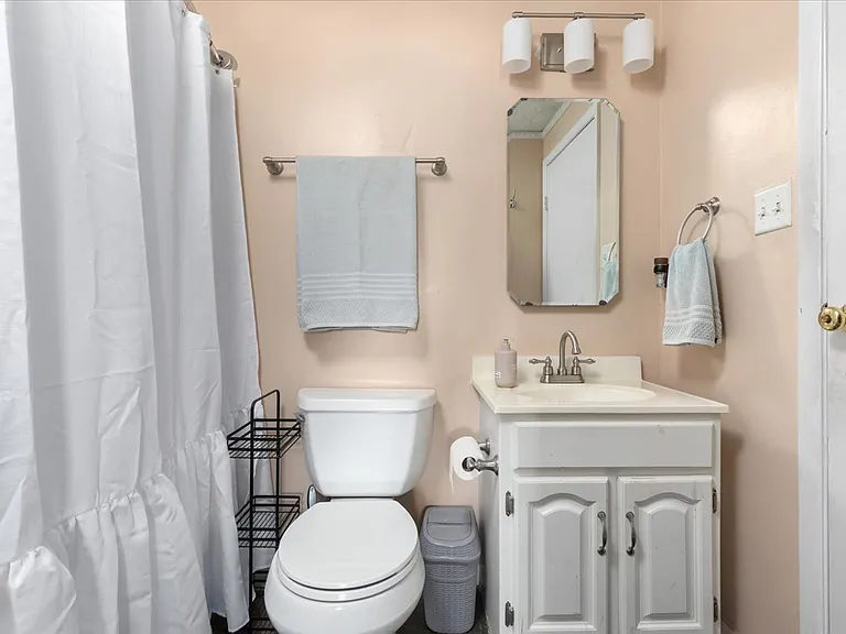 8307 Crestmont Cir — Photo 14