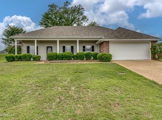 216 Austin Cir, Byram, MS 39272