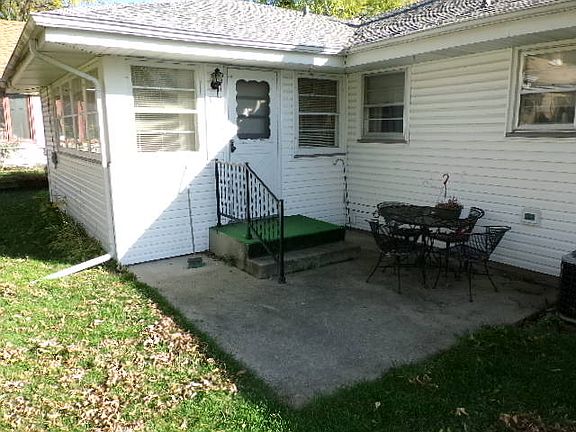 5th image of 2728 Hooker Ave