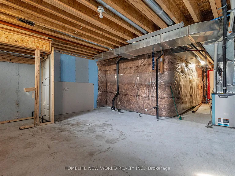 8 Shiff Cres — Photo 28