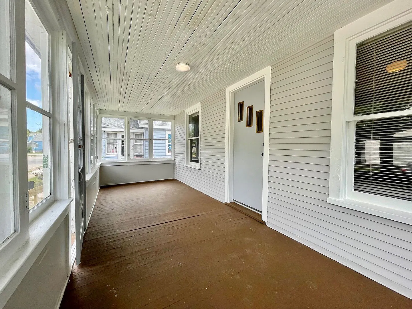 2 bed, 1.0 bath, 855 sqft, $1,175 — Photo 2