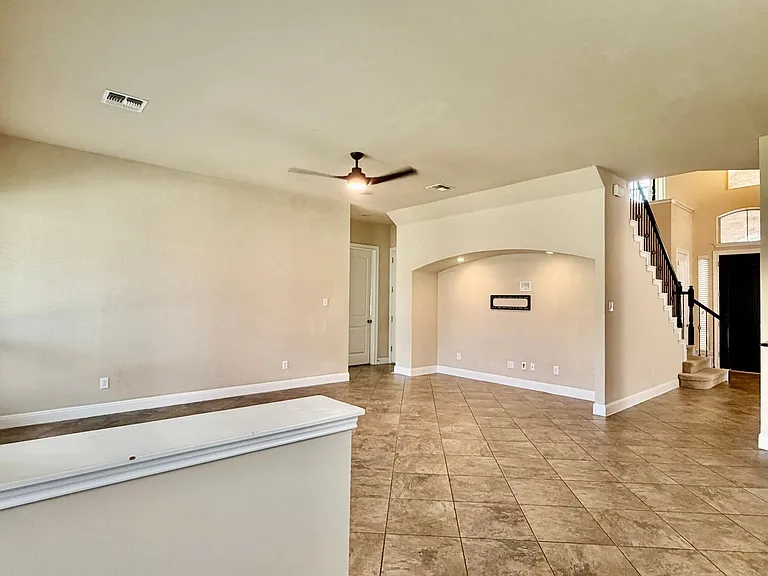 621 Cavan — Photo 11