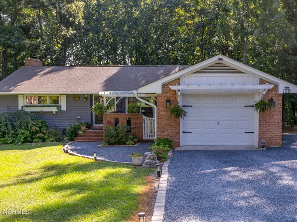 159 Edgewater Drive, West End, NC 27376