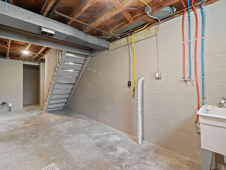 118 Ravilla Ave — Photo 23