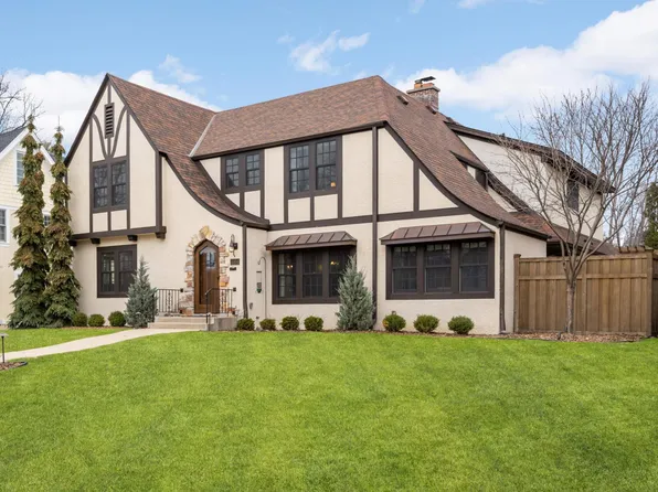 4404 Sunnyside Rd, Edina, MN 55424