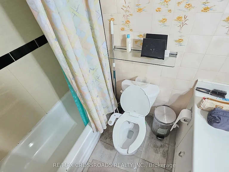180 Markham Rd #921 — Photo 24