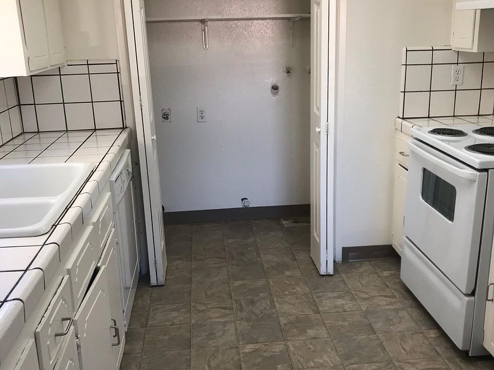 1st image of 5032 E Montecito Ave APT 101