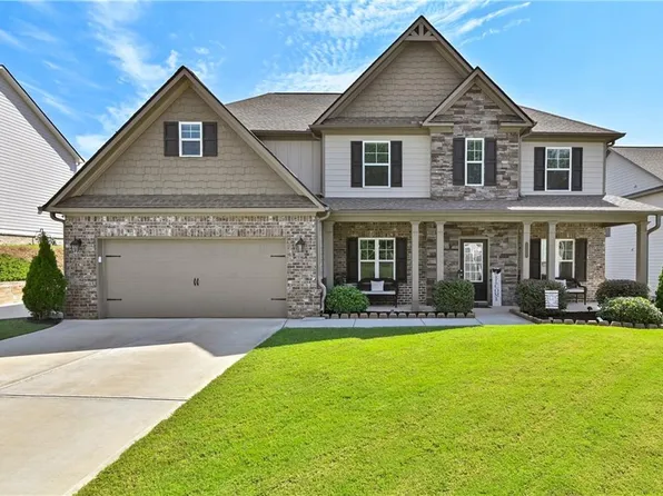 1387 Weeping Tree Dr, Hoschton, GA 30011