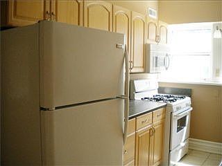 3rd image of 3419 N Pennsylvania St Unit D-2