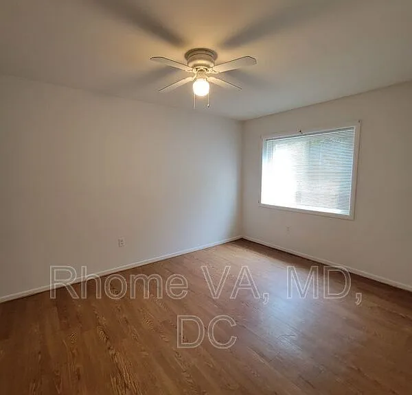 3220 S 28th St #204 — Photo 17