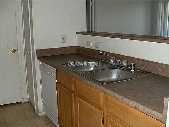 2nd image of 45 Maleena Mesa St APT 225