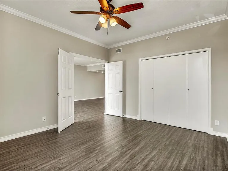 1801 Lavaca St #5F — Photo 11