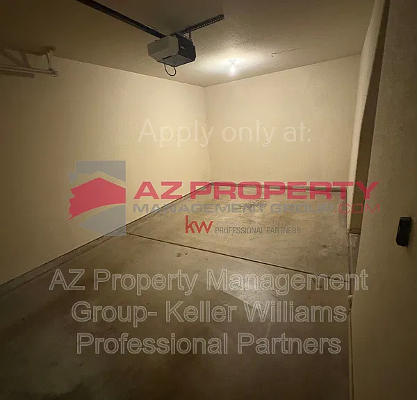 7401 W Arrowhead Clubhouse Dr — Photo 16