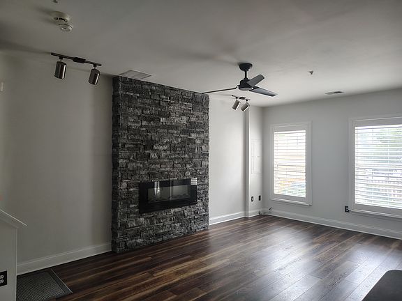 3rd image of 804 Estuary Dr