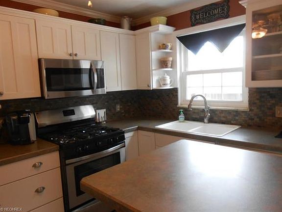 5th image of 4797 W 220th St