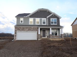 1702 Longhill Dr, Delaware, OH 43015